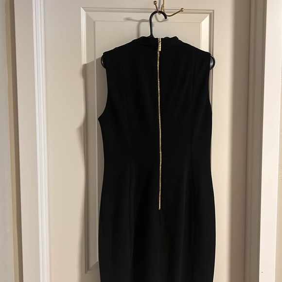 Calvin Klein fitted black dress, business casual bow on left collar knee length - Picture 3 of 4